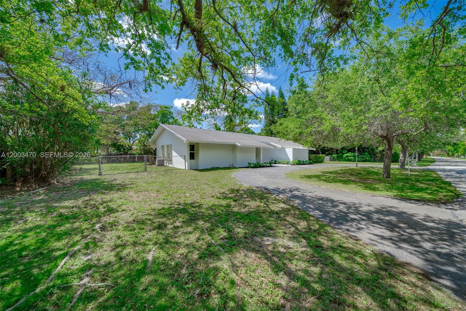 13100 SW 81st Ave Pinecrest, FL 33156