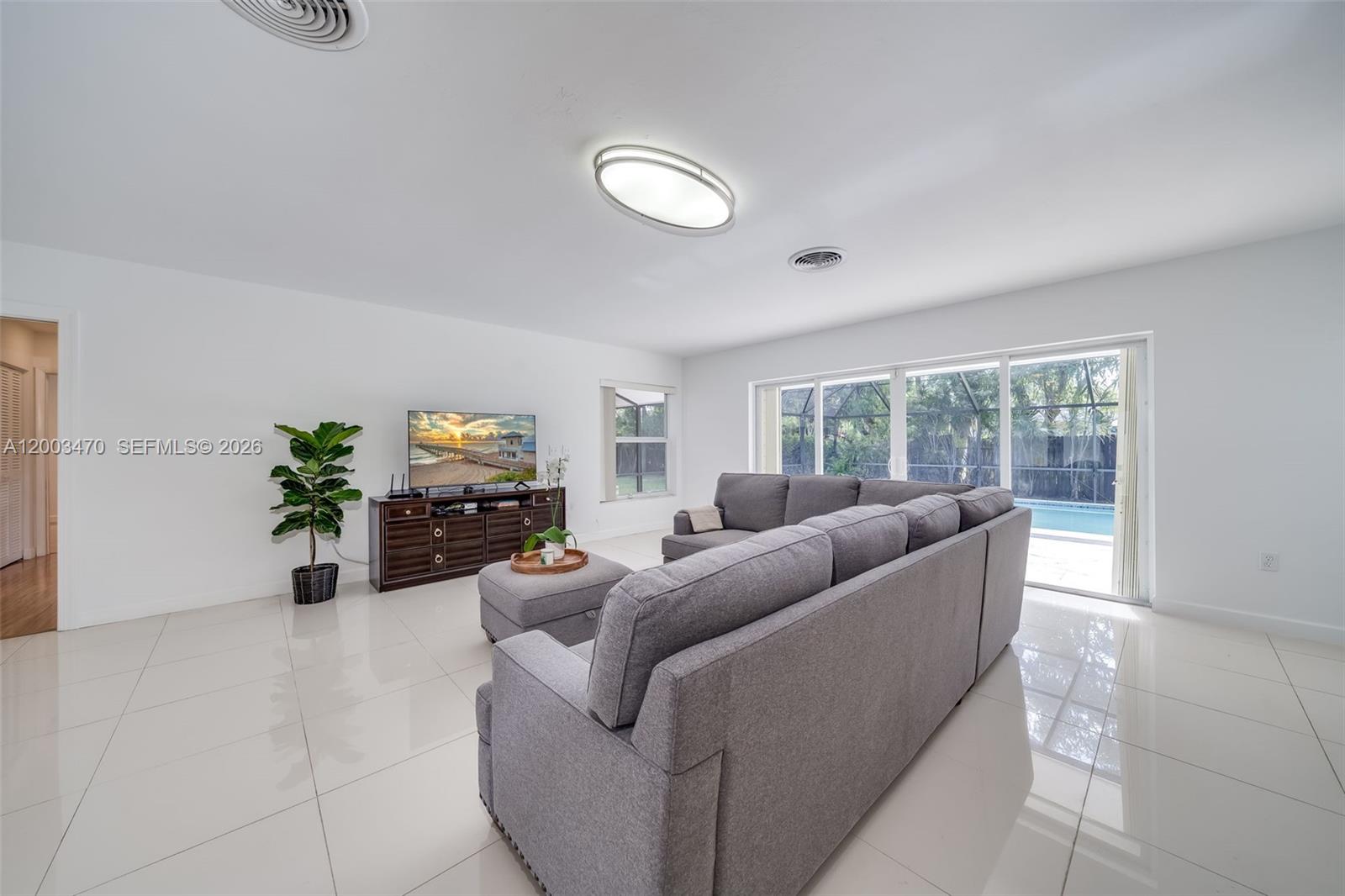 13100 SW 81st Ave Pinecrest, FL 33156