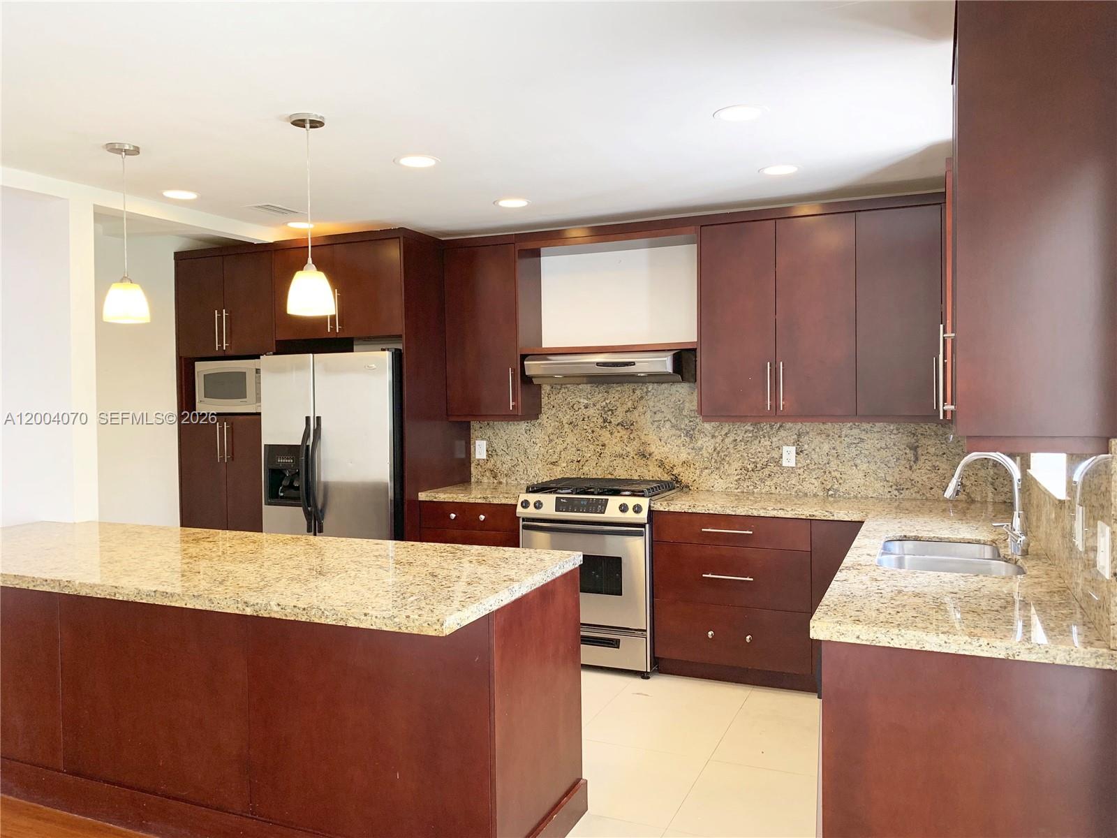 7750 Noremac Ave Miami Beach, FL 33141