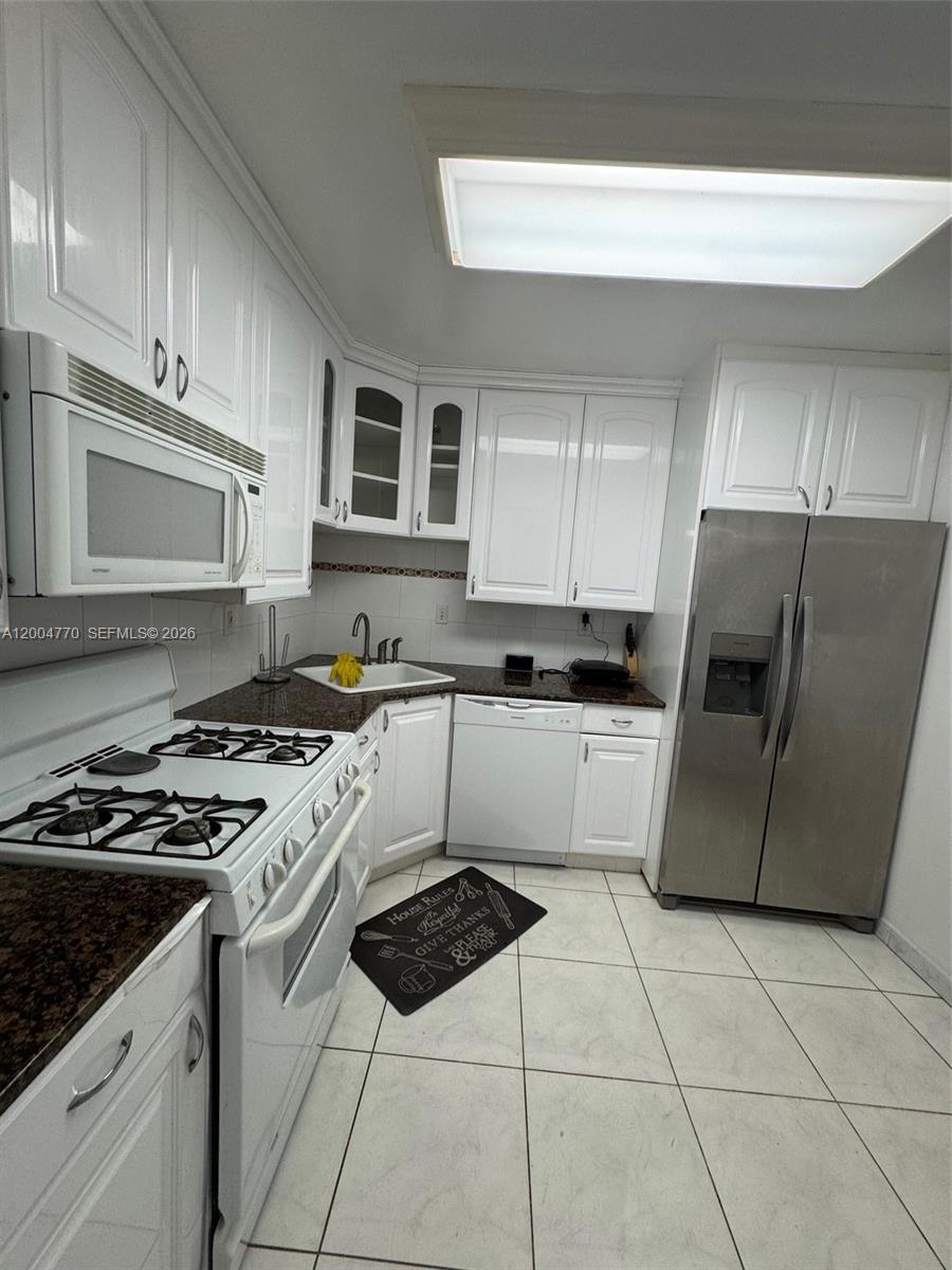 2030 S Ocean Dr #403 Hallandale Beach, FL 33009