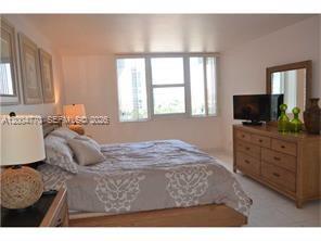 2030 S Ocean Dr #403 Hallandale Beach, FL 33009