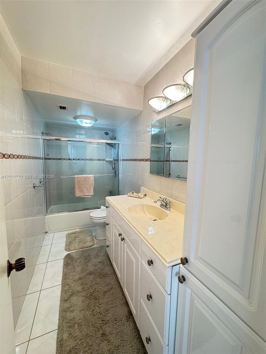 2030 S Ocean Dr #403 Hallandale Beach, FL 33009