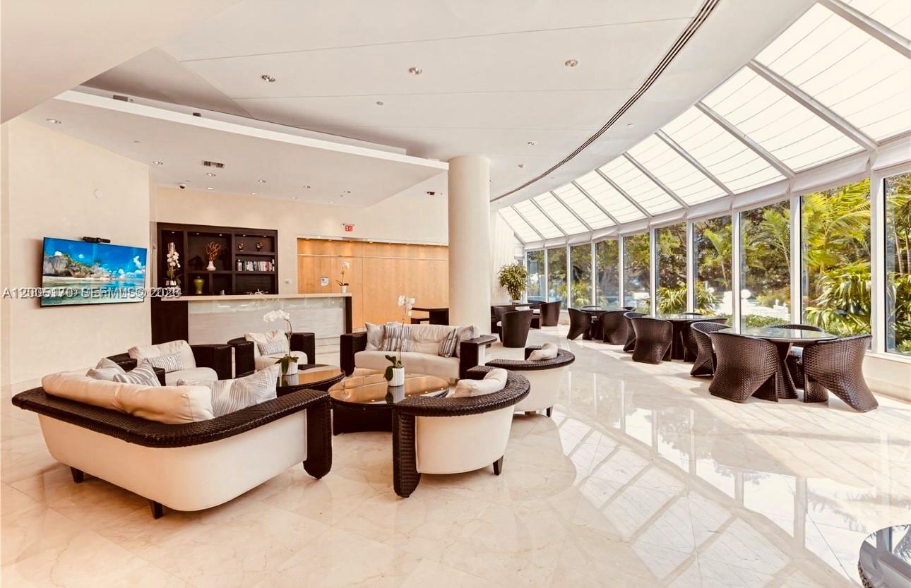 2127 Brickell Ave #1505 Miami, FL 33129