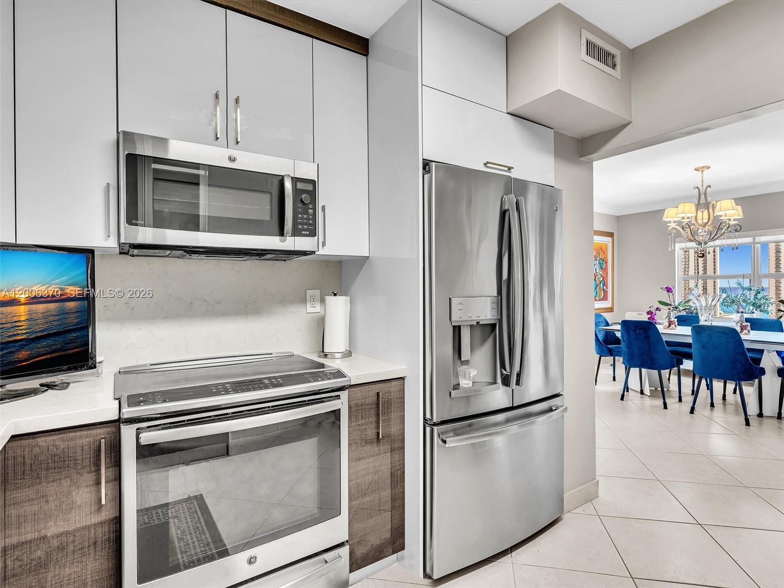 image Arlen House West10