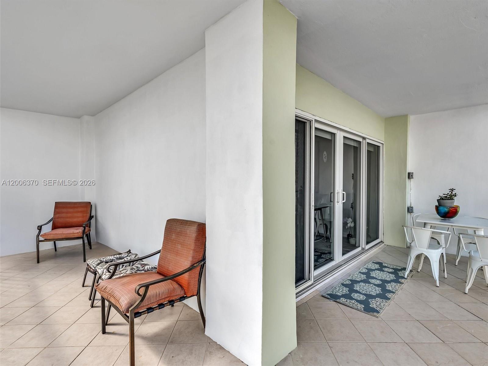 image Arlen House West24