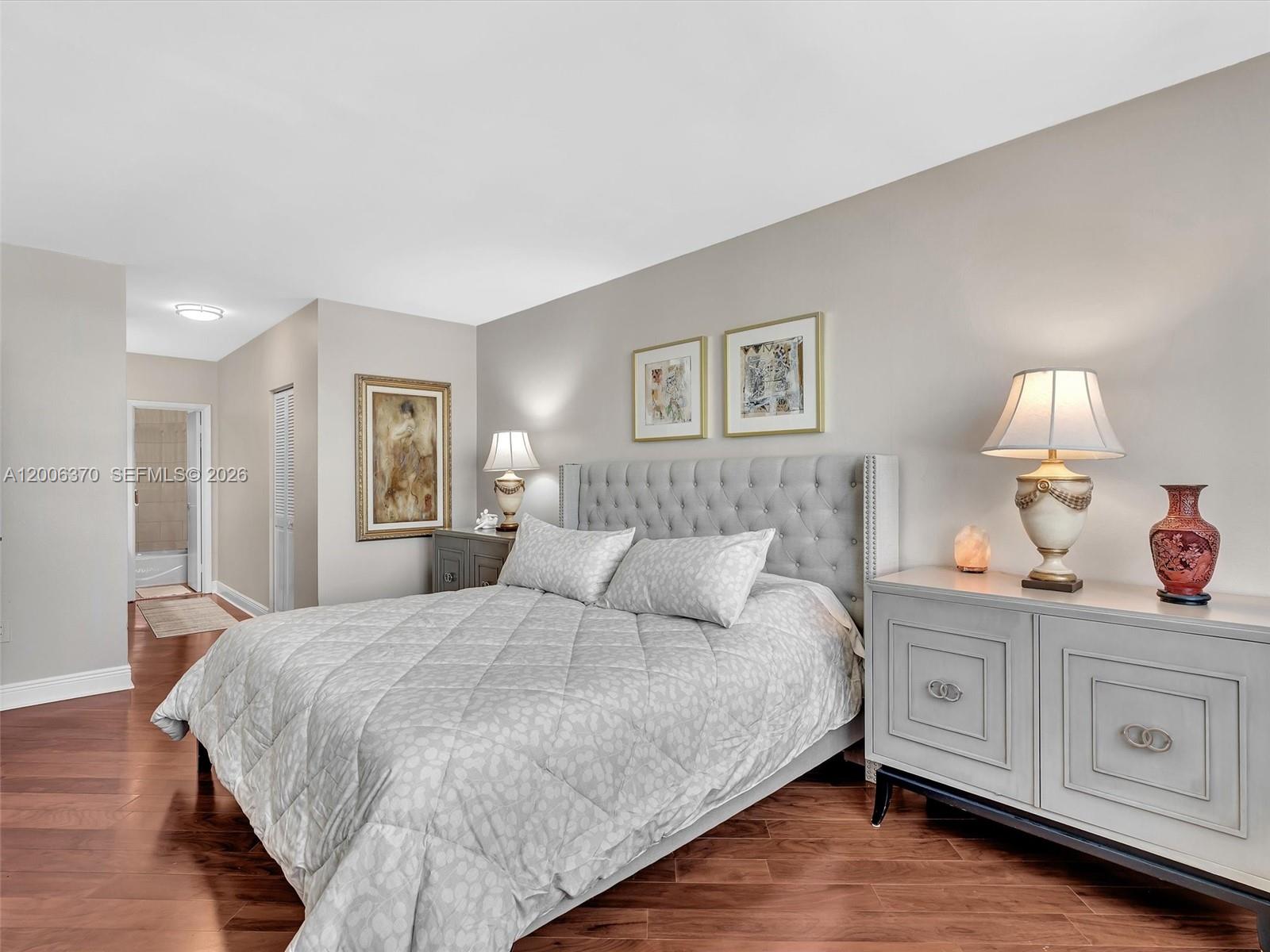 image Arlen House West38