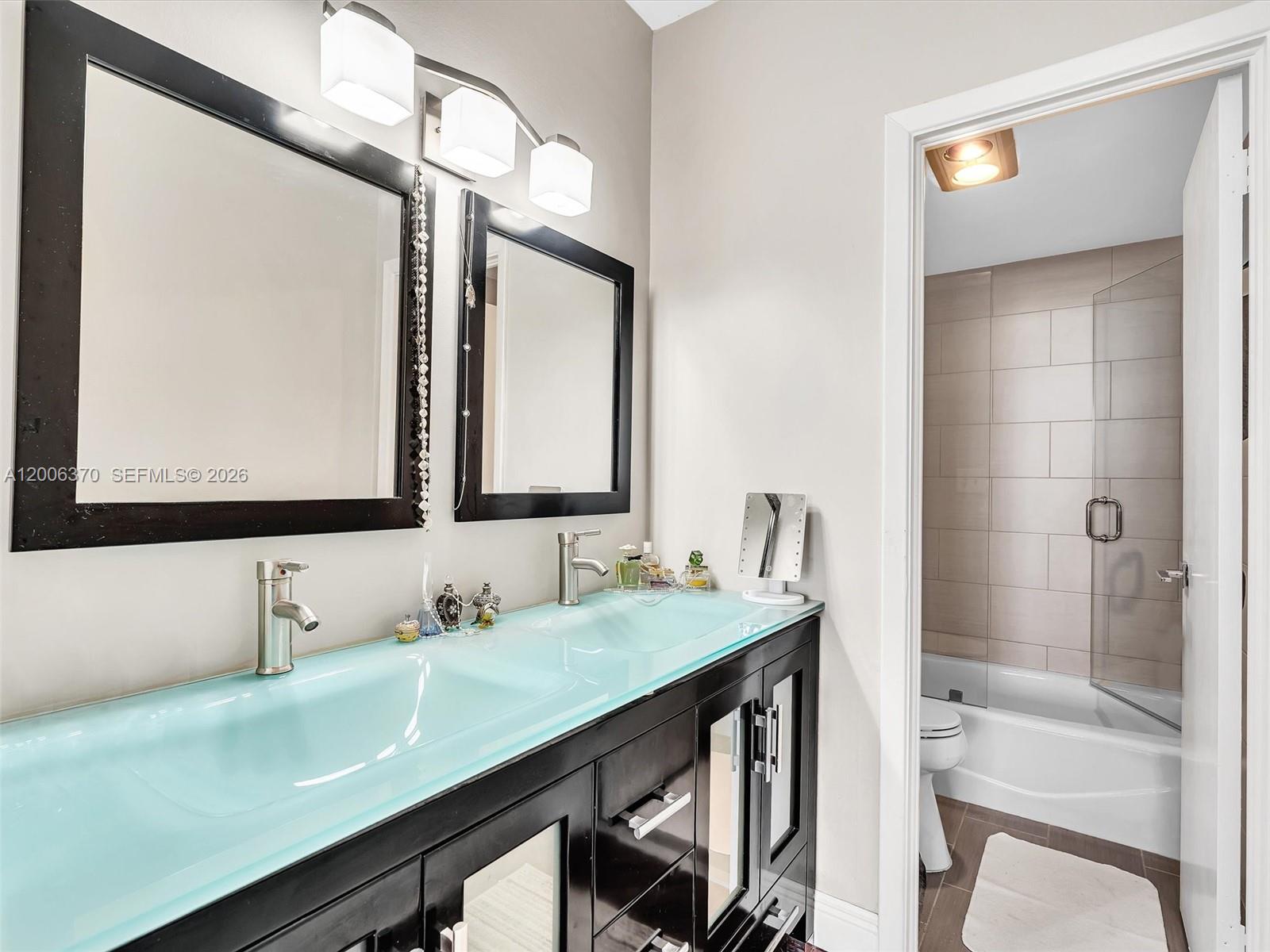 image Arlen House West41