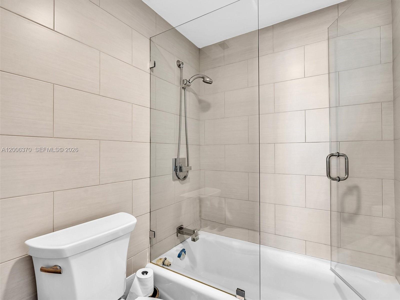 image Arlen House West42
