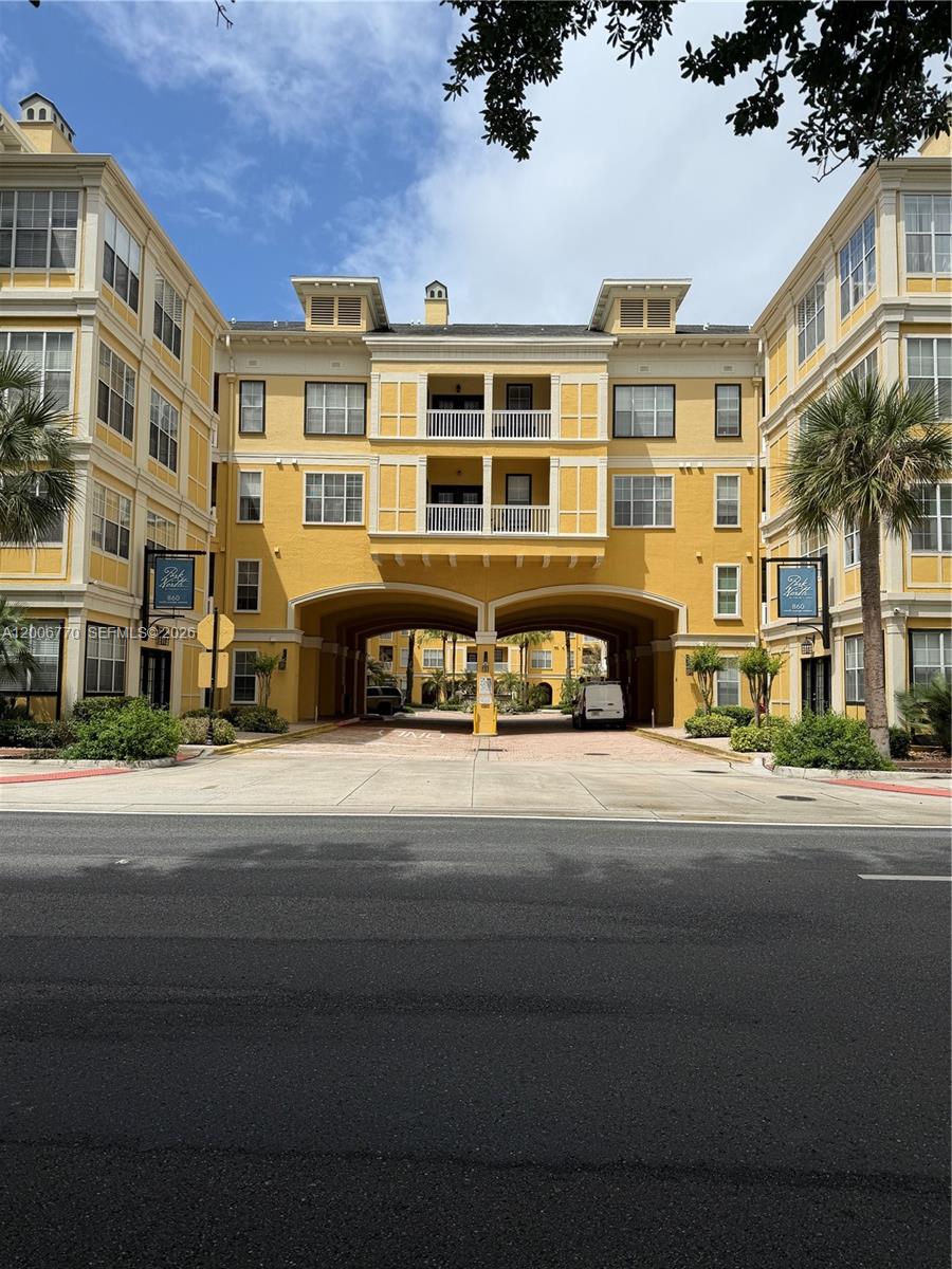 860 N Orange Ave #258