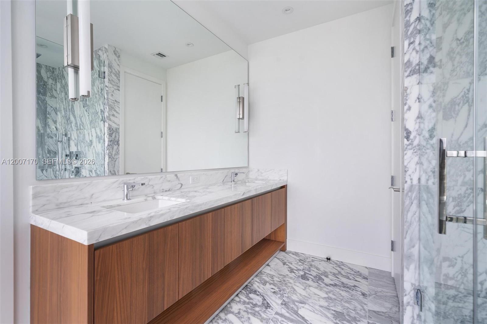 175 Se 25th Rd #1904 Miami, FL 33129