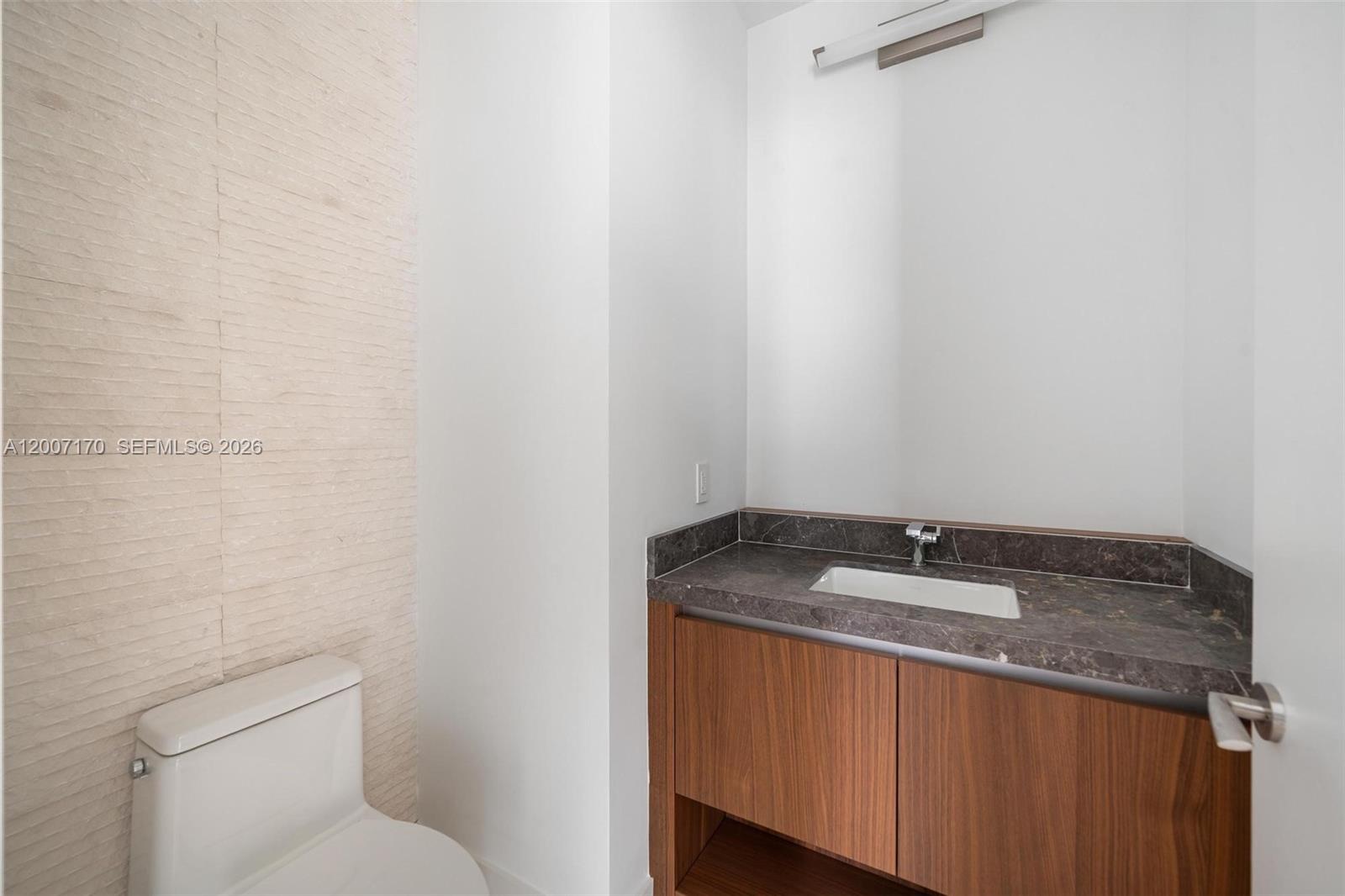 175 Se 25th Rd #1904 Miami, FL 33129