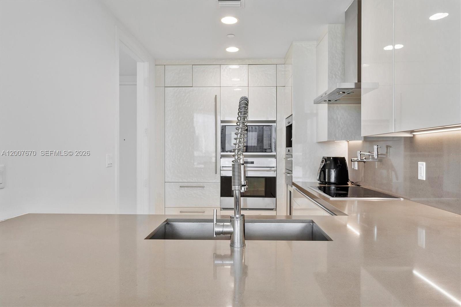 image Chateau Beach Residences12