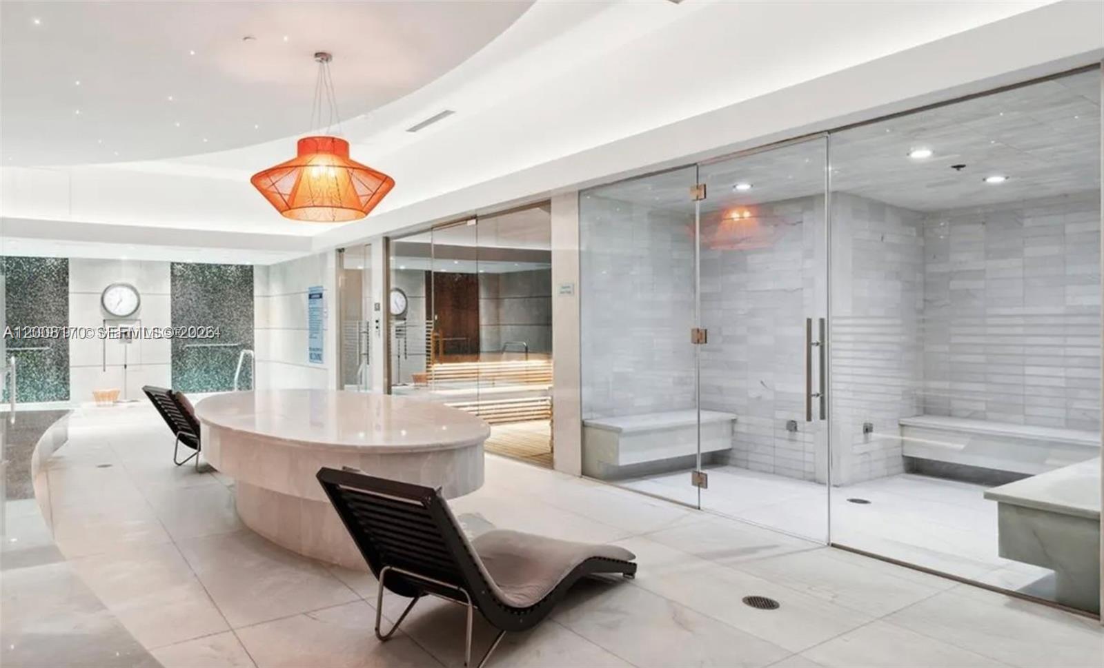 1010 Brickell Ave #4211 Miami, FL 33131