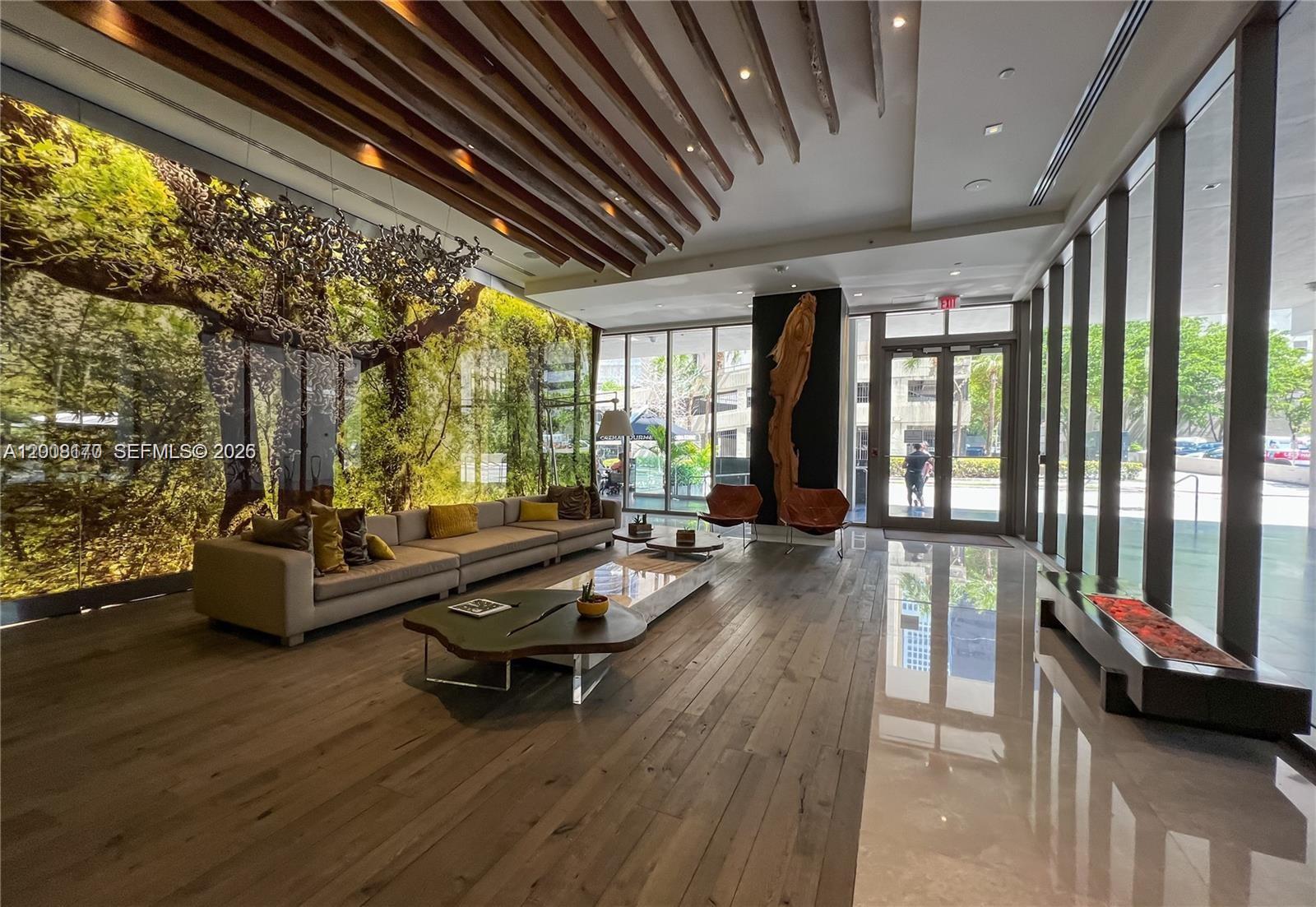 1010 Brickell Ave #4211 Miami, FL 33131