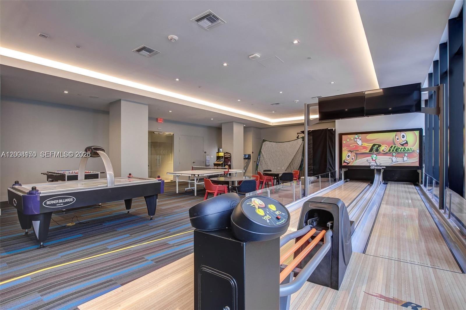1010 Brickell Ave #4211 Miami, FL 33131