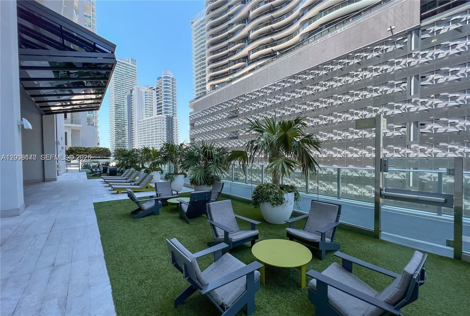 1010 Brickell Ave #4211 Miami, FL 33131