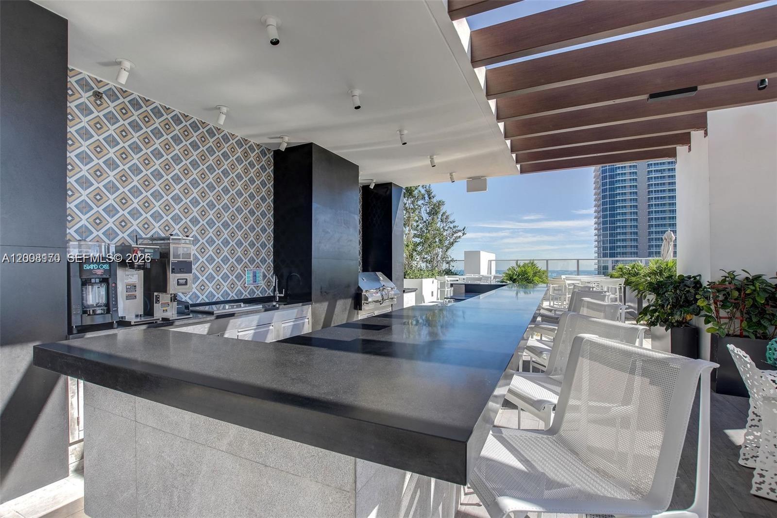 1010 Brickell Ave #4211 Miami, FL 33131