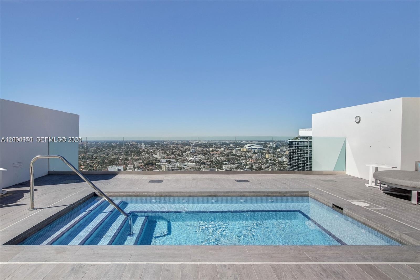 1010 Brickell Ave #4211 Miami, FL 33131