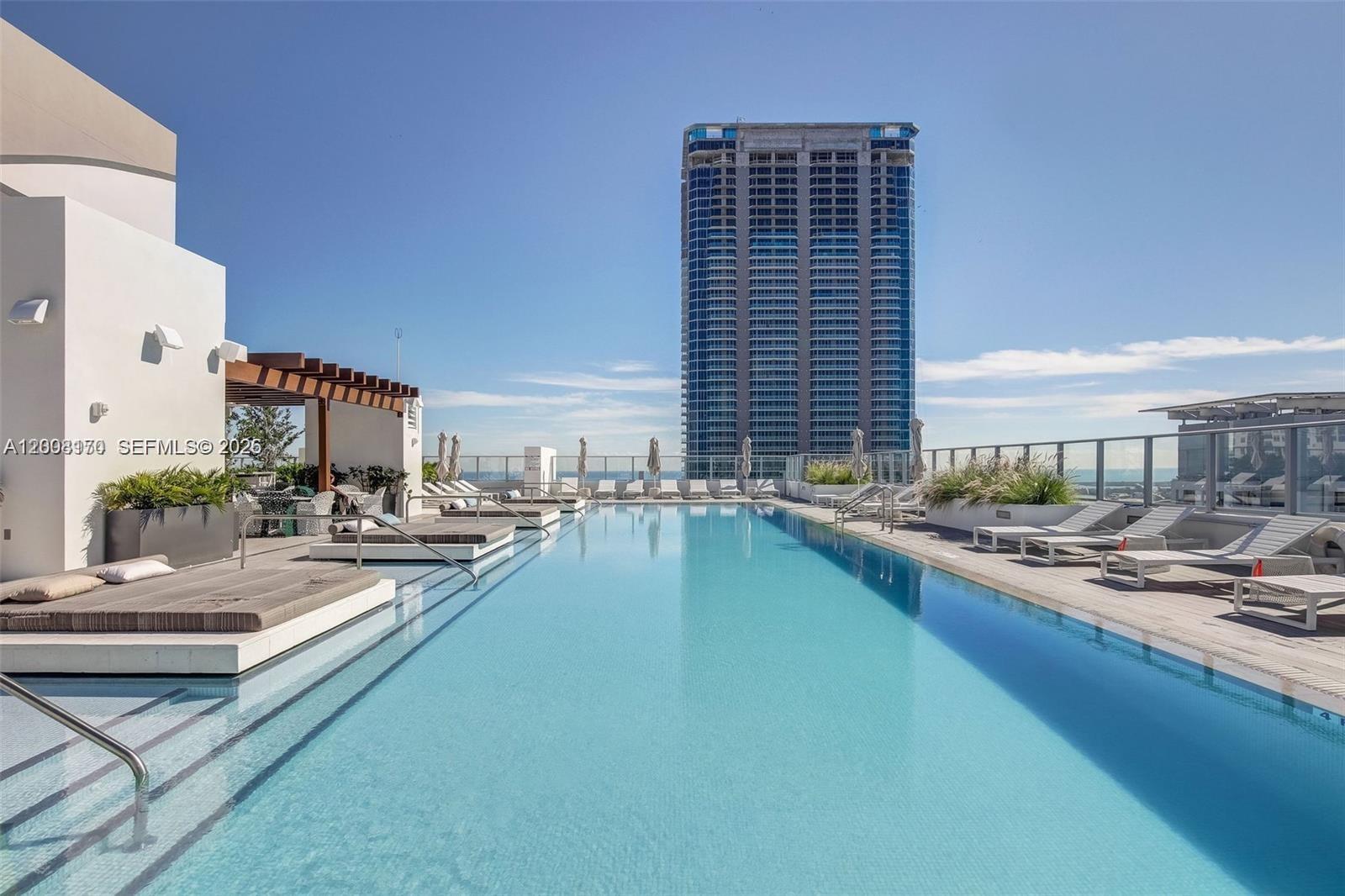 1010 Brickell Ave #4211 Miami, FL 33131