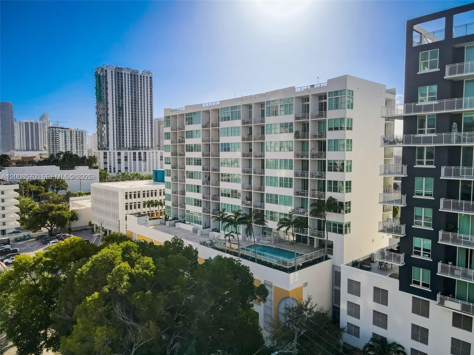 2200 NE 4th Ave #505
