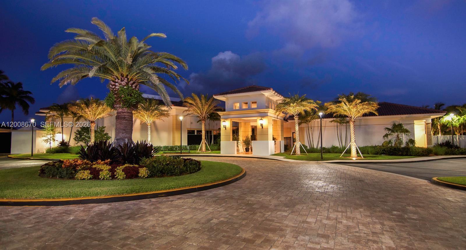 10626 Starling Way West Palm Beach, FL 33412