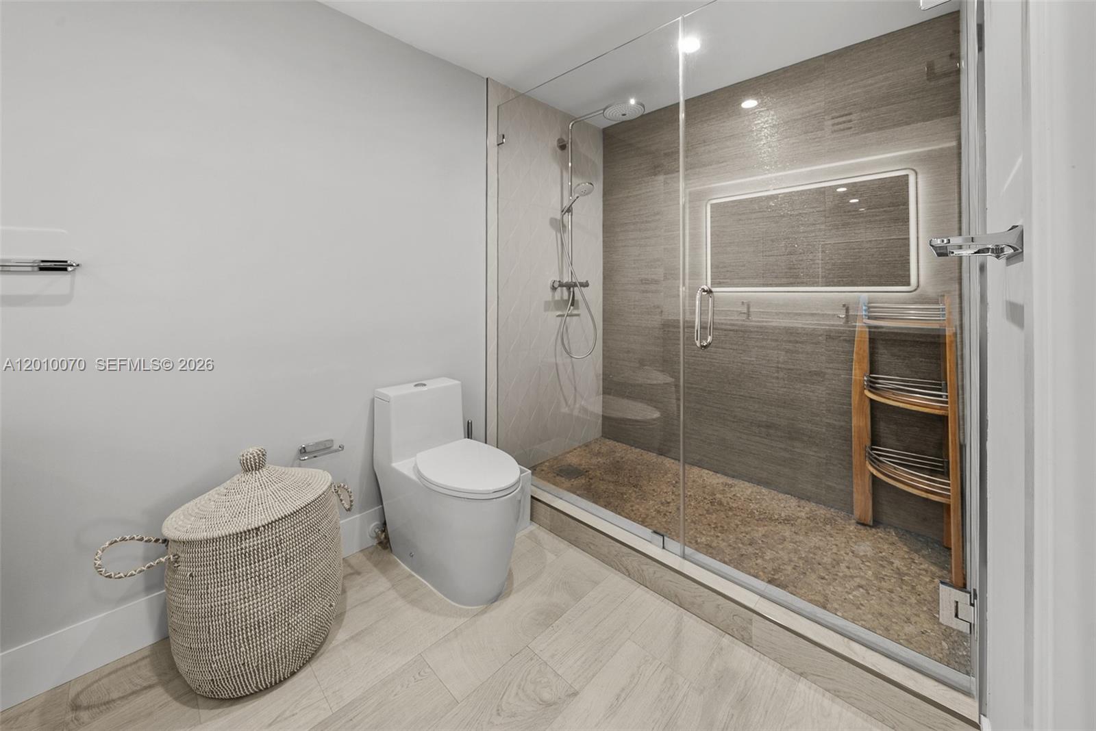 100 Meridian Ave #233 Miami Beach, FL 33139