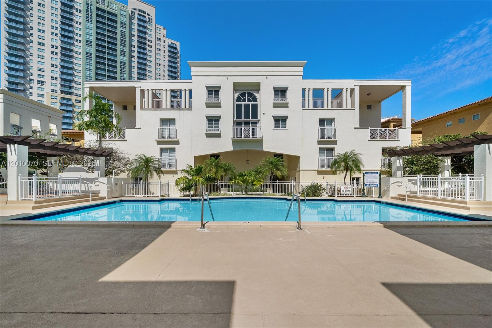 100 Meridian Ave #233 Miami Beach, FL 33139