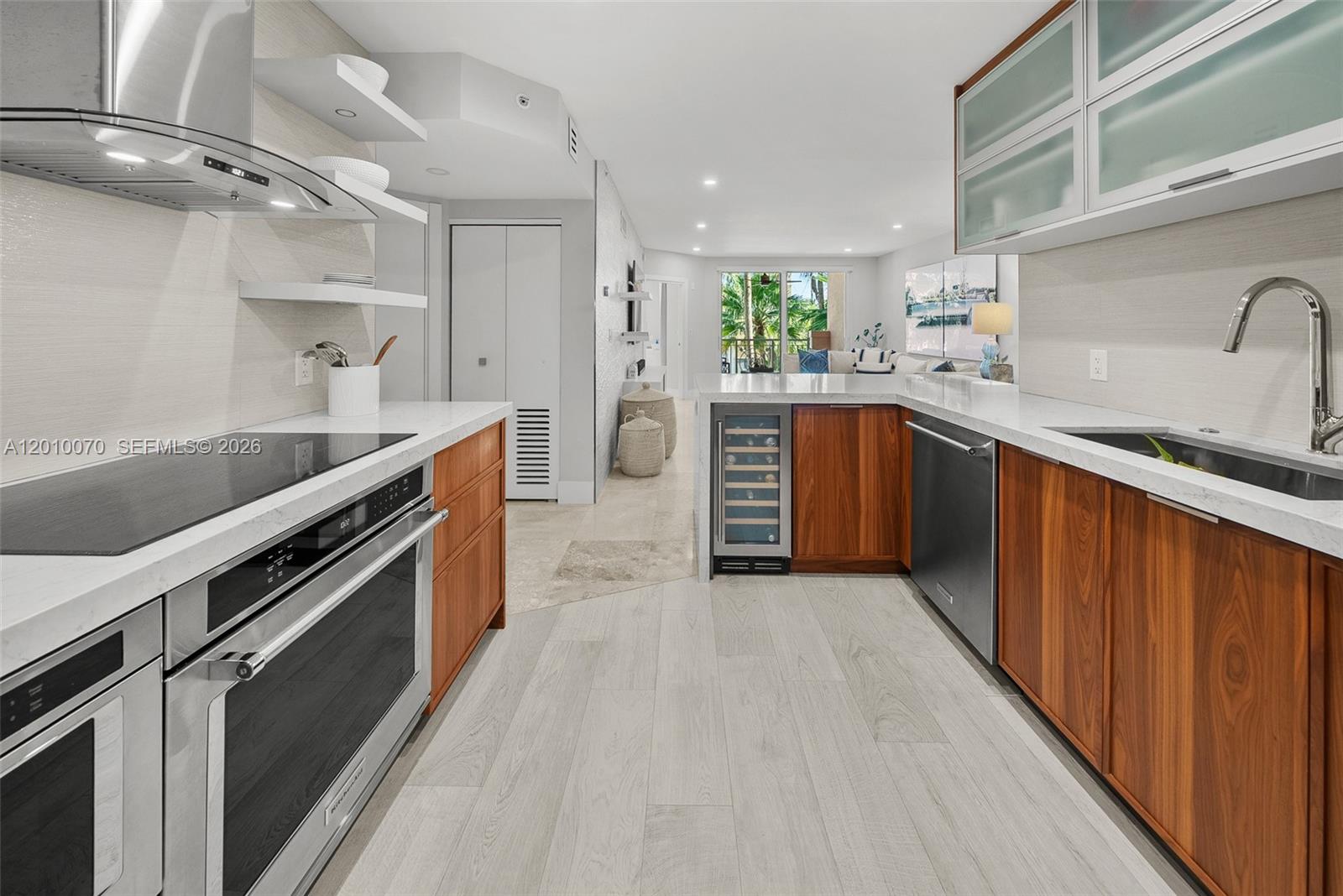 100 Meridian Ave #233 Miami Beach, FL 33139