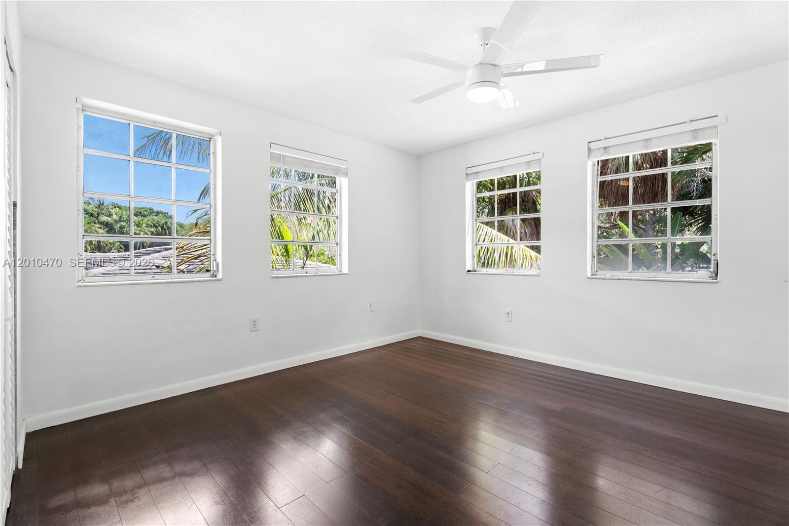 5520 San Vicente St Coral Gables, FL 33146