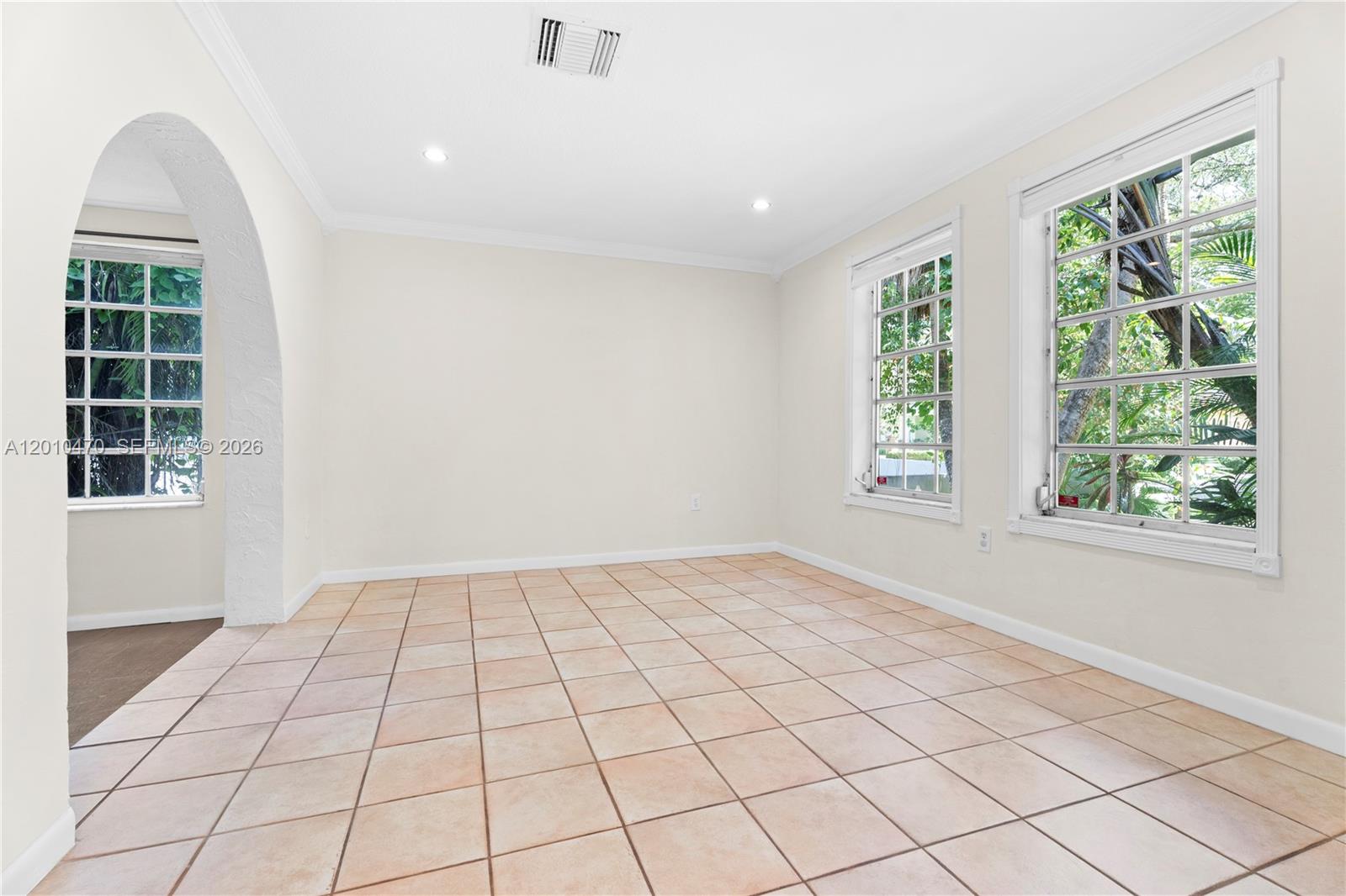 5520 San Vicente St Coral Gables, FL 33146