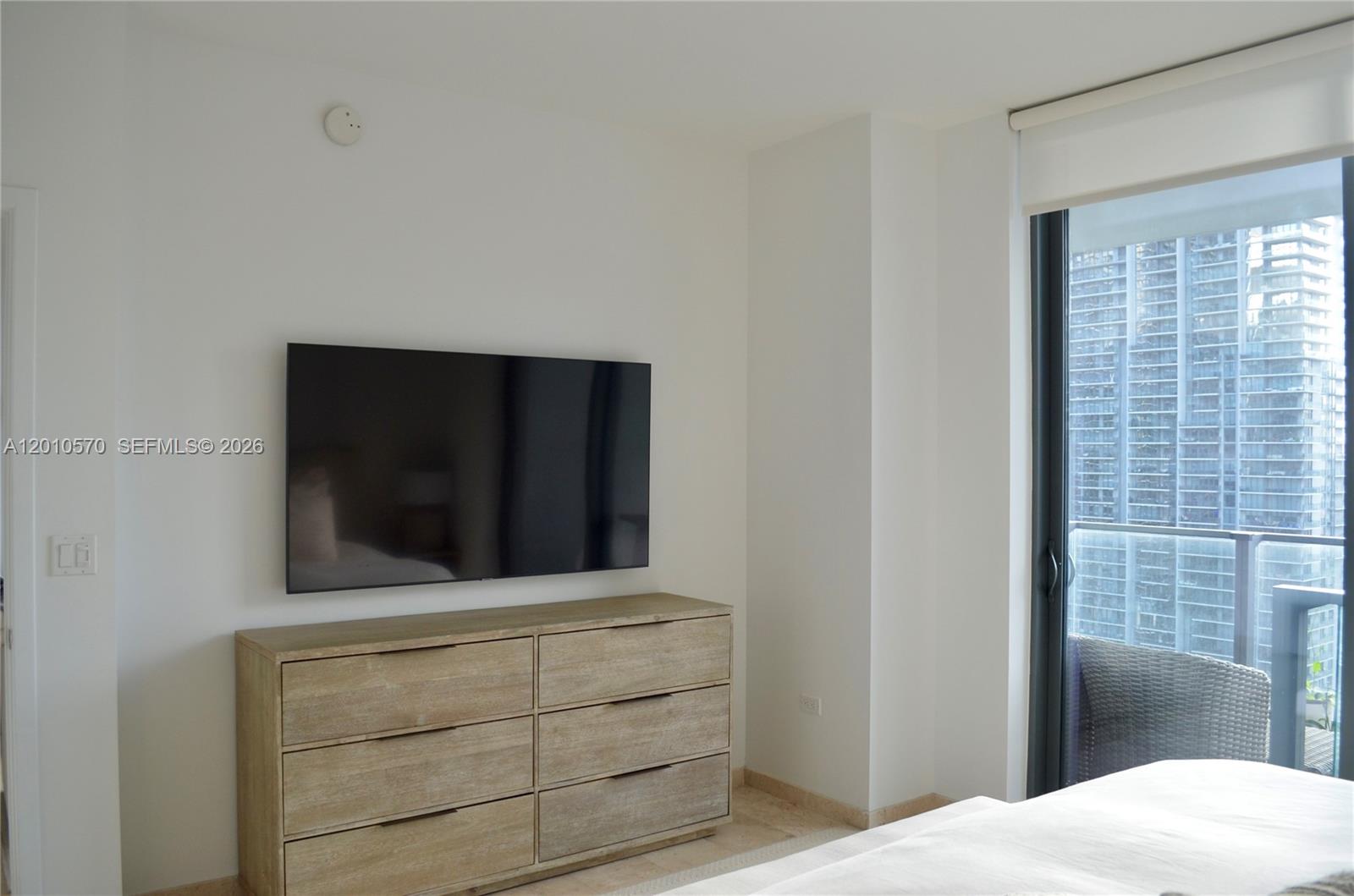 68 SE 6th St #2708 Miami, FL 33131