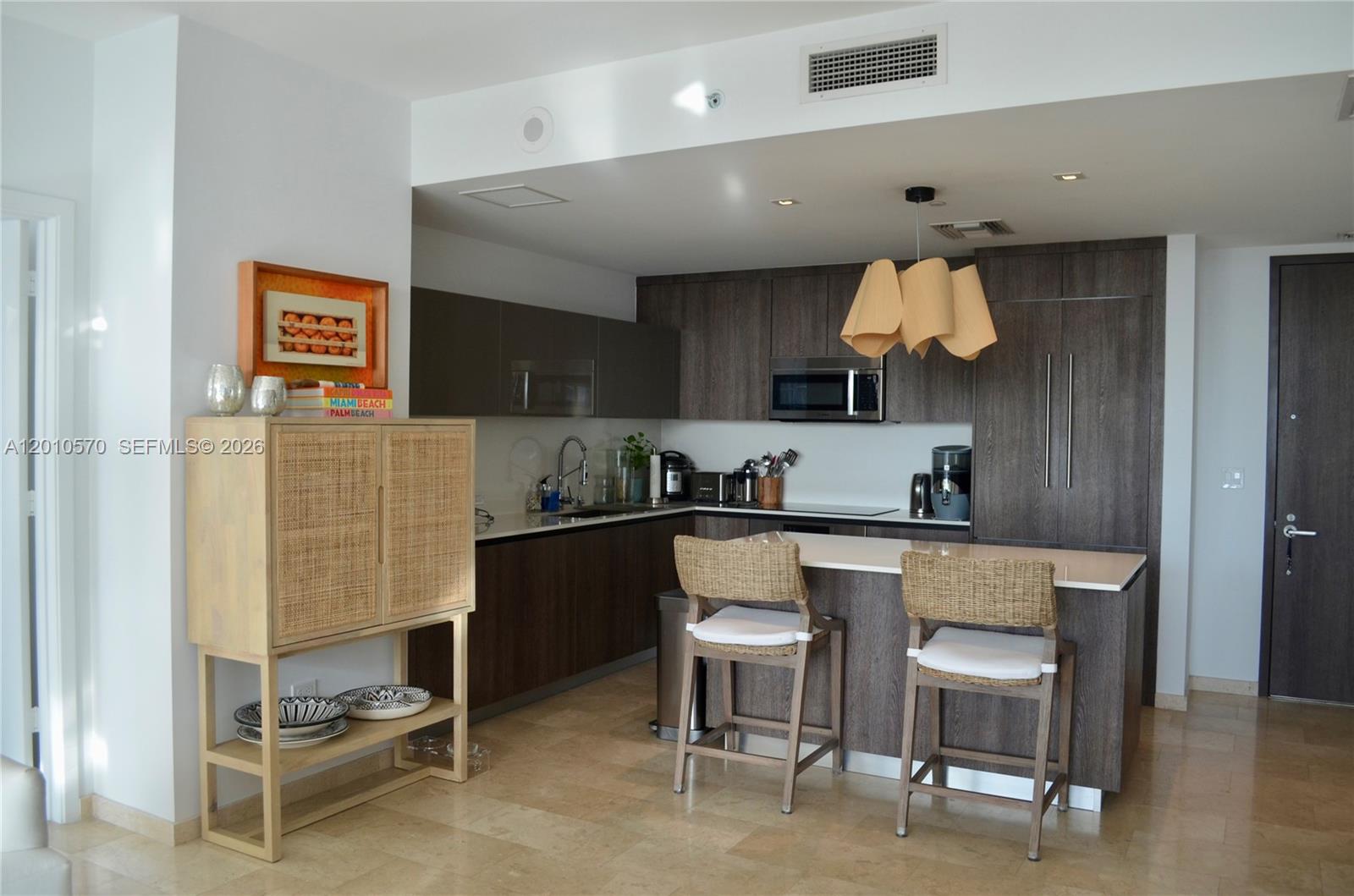 68 SE 6th St #2708 Miami, FL 33131