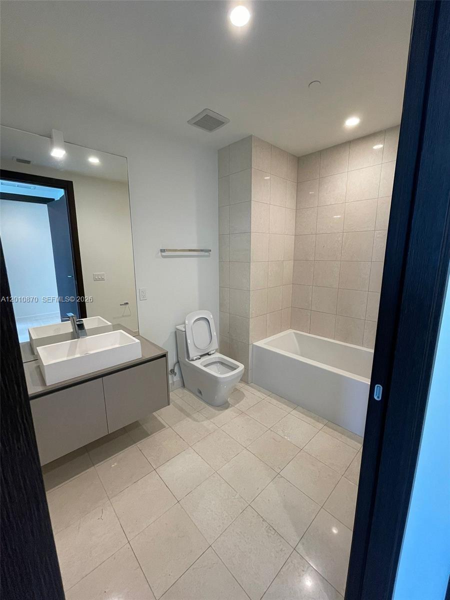 image Brickell Flatiron10