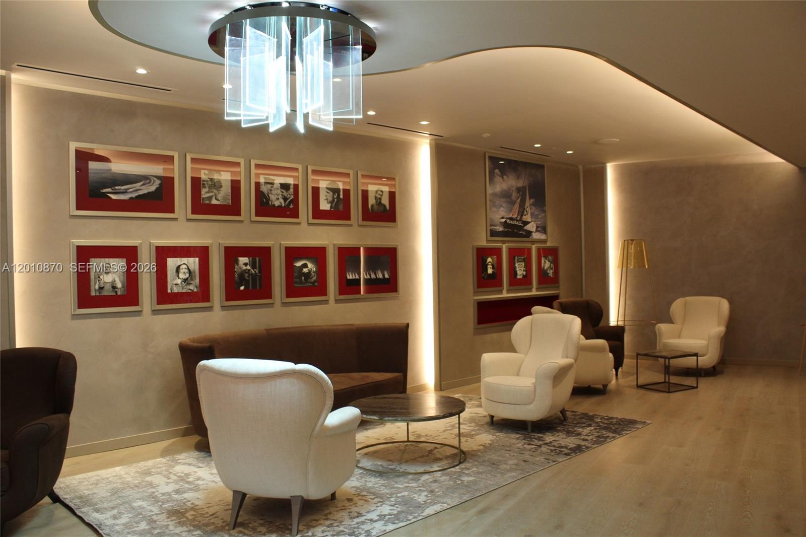 image Brickell Flatiron24