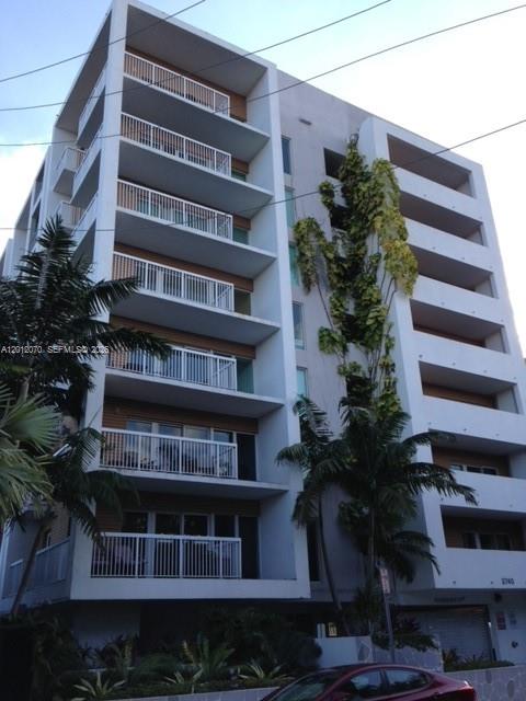 2740 SW 28th Ter #304