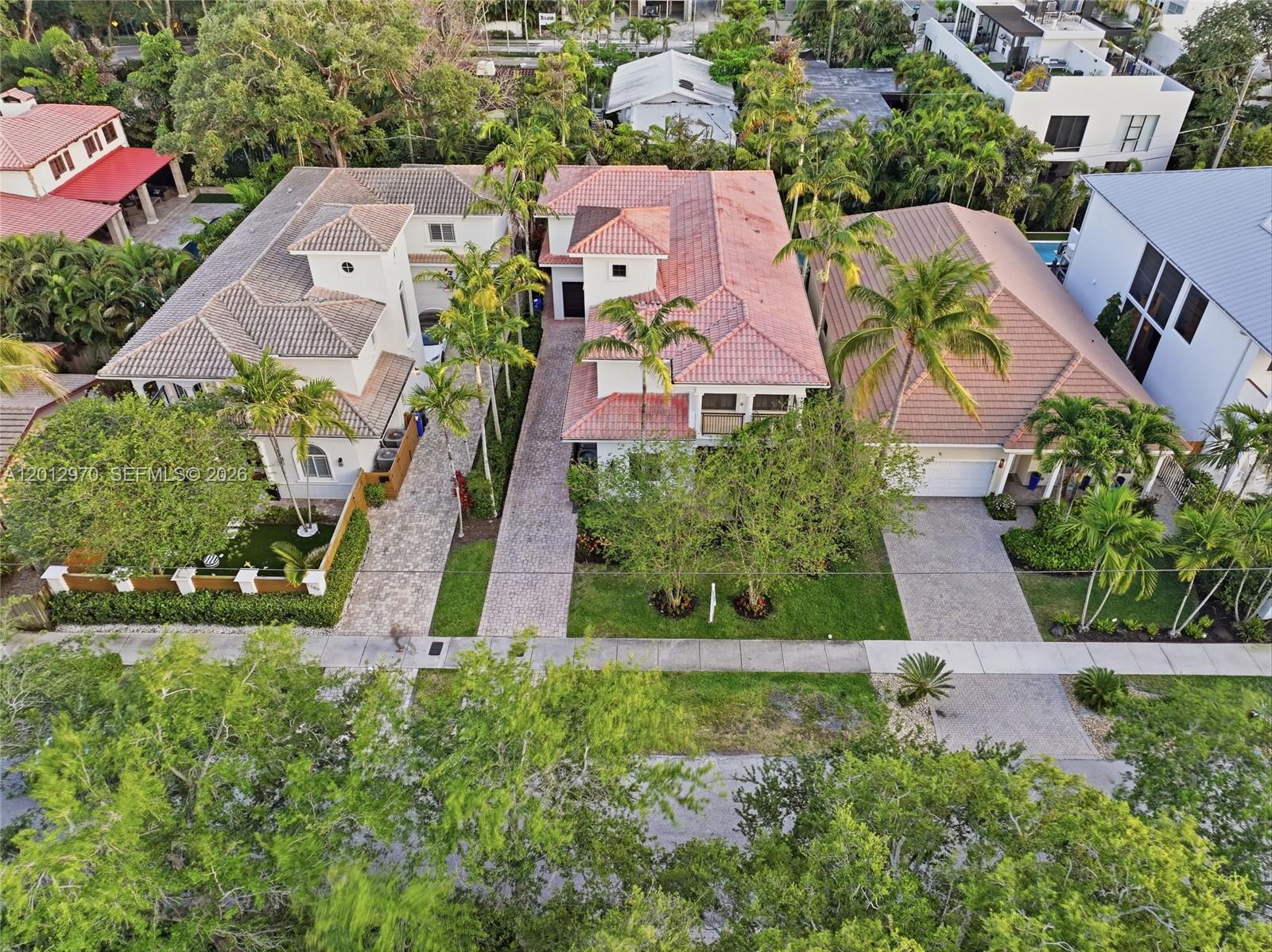 1704 NE 1st St Fort Lauderdale, FL 33301