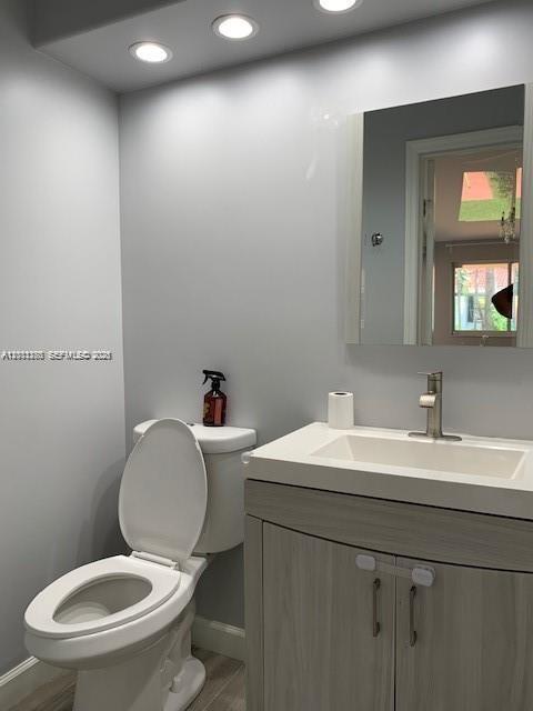 220 187th St Sunny Isles Beach, FL 33160