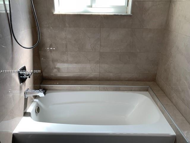 220 187th St Sunny Isles Beach, FL 33160