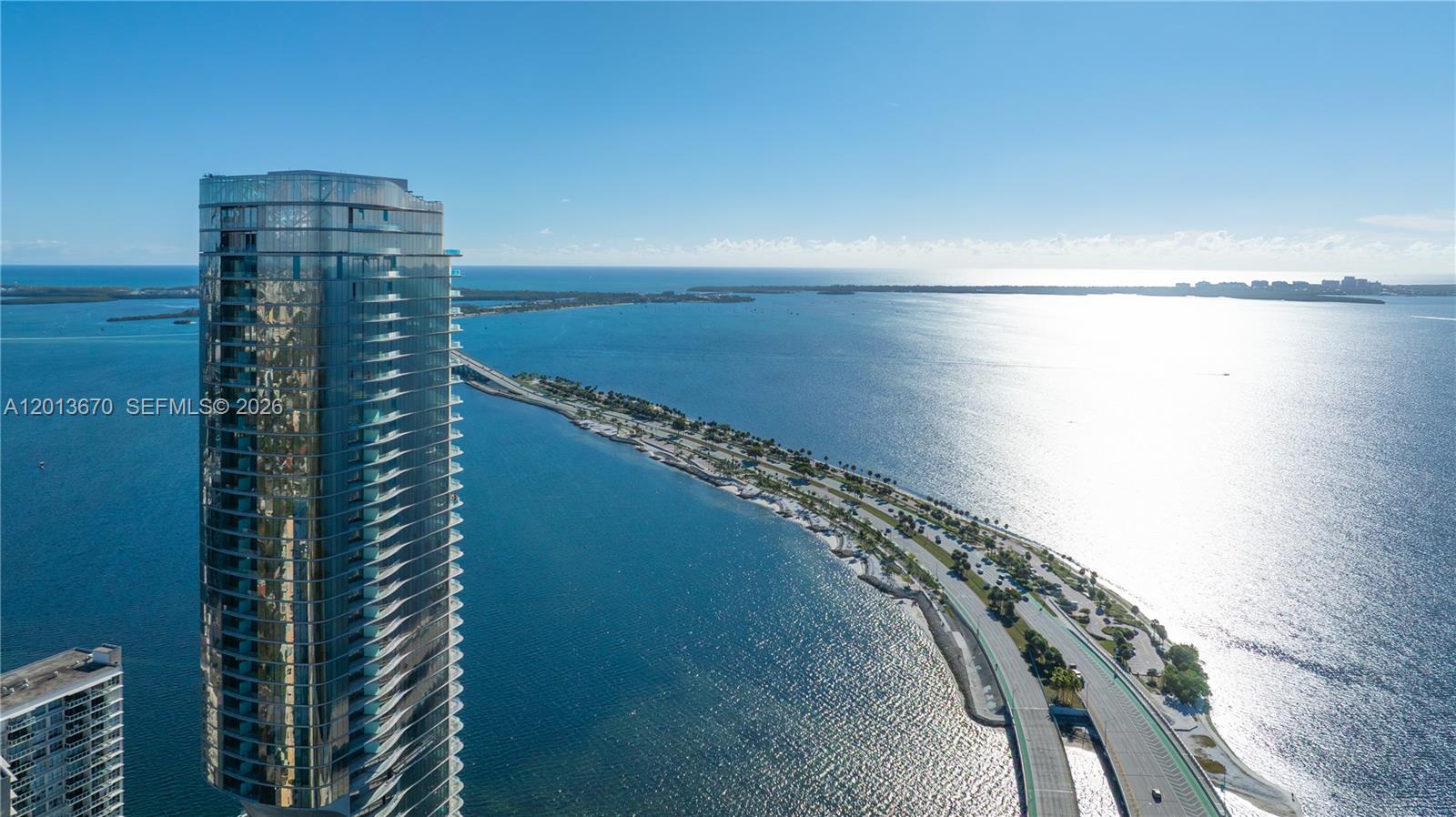 image Una Residences0