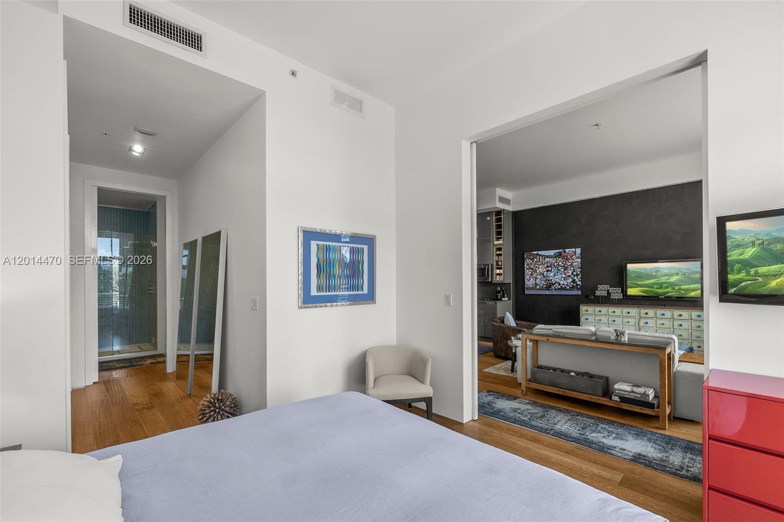2001 Meridian Ave #404 Miami Beach, FL 33139