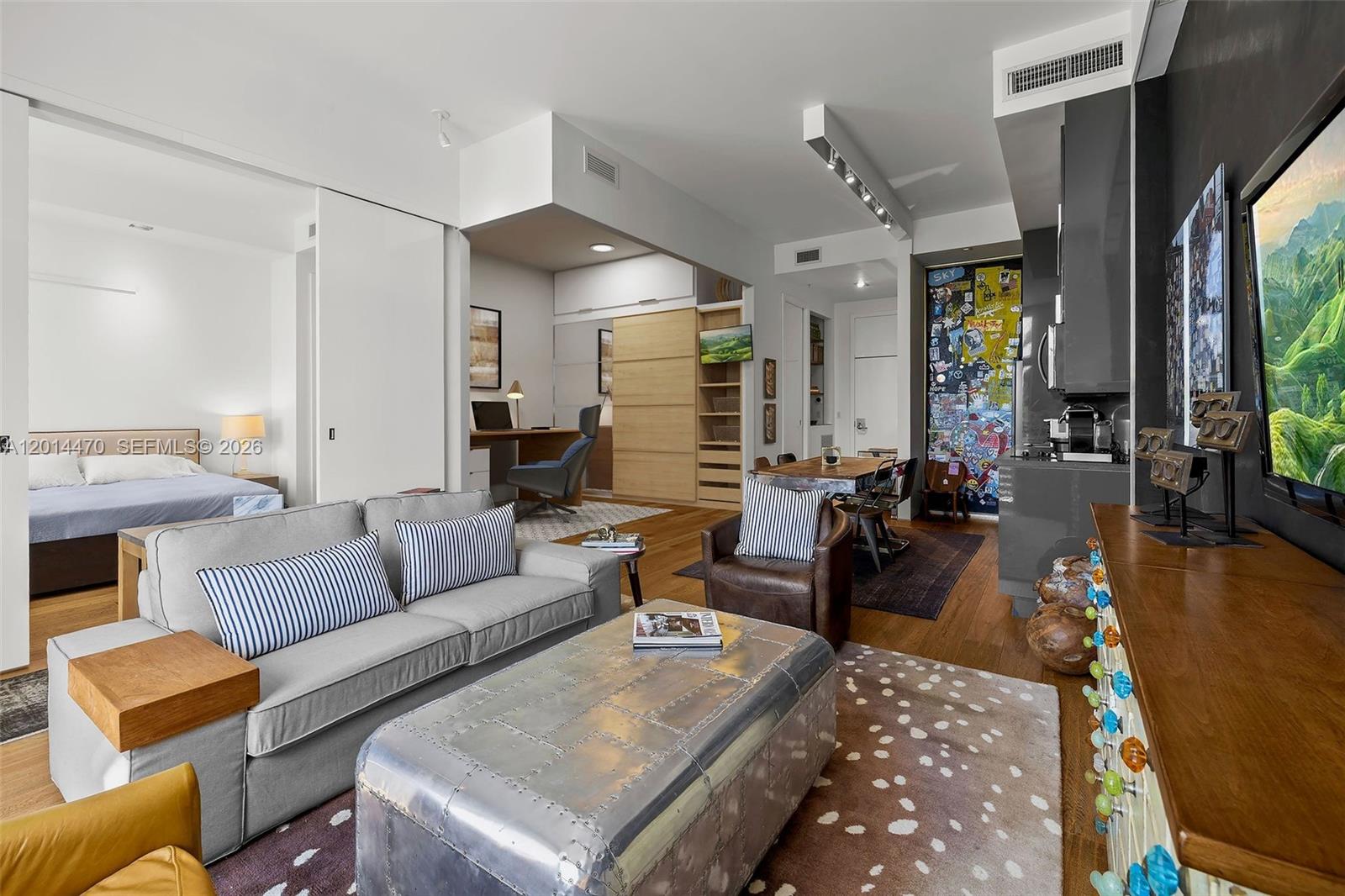 2001 Meridian Ave #404 Miami Beach, FL 33139