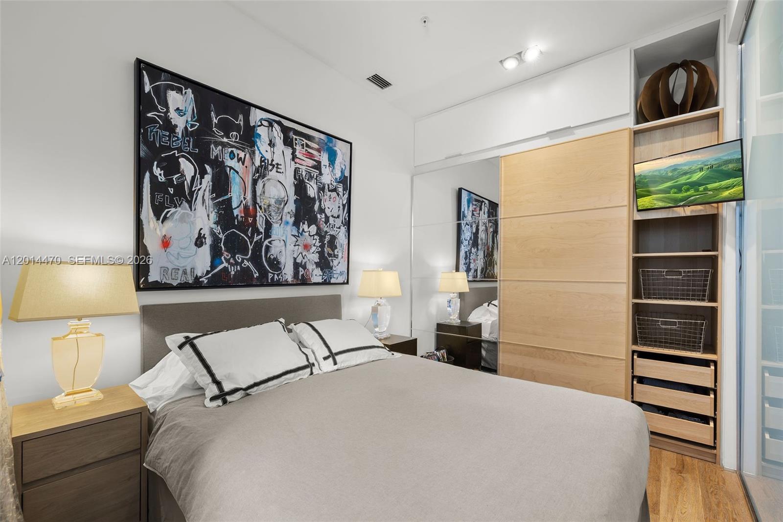 2001 Meridian Ave #404 Miami Beach, FL 33139