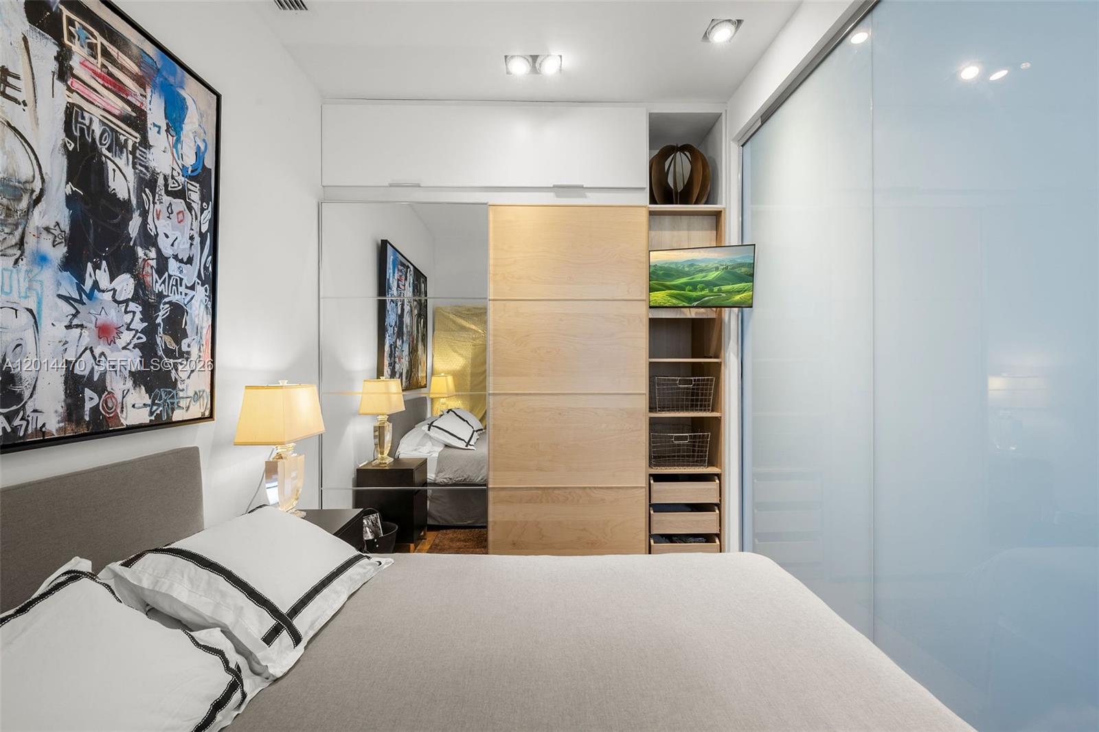 2001 Meridian Ave #404 Miami Beach, FL 33139