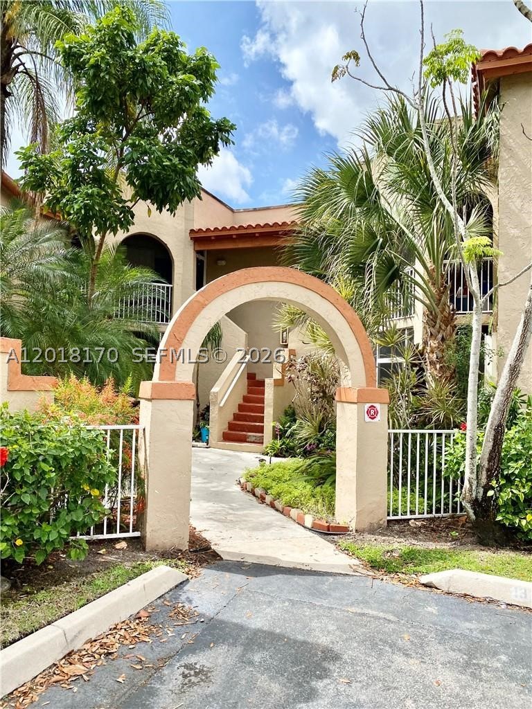 365 SW 86th Ave #203