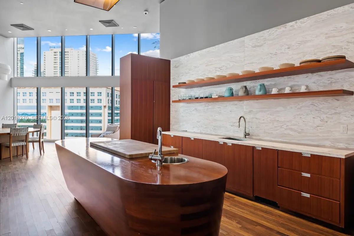 image Brickell House31