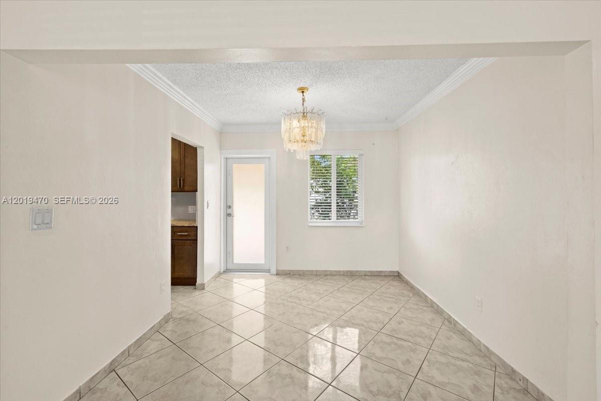 305 NW 111th St Miami Shores, FL 33168