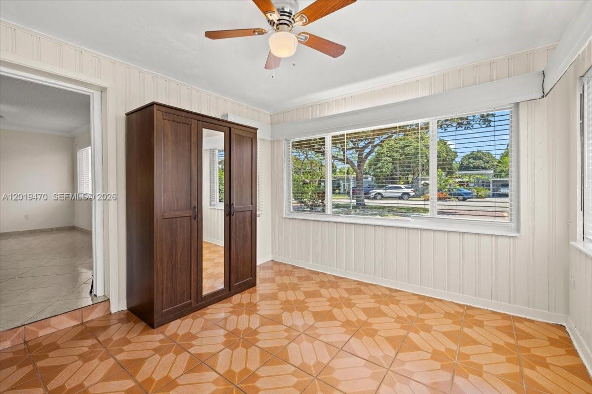 305 NW 111th St Miami Shores, FL 33168