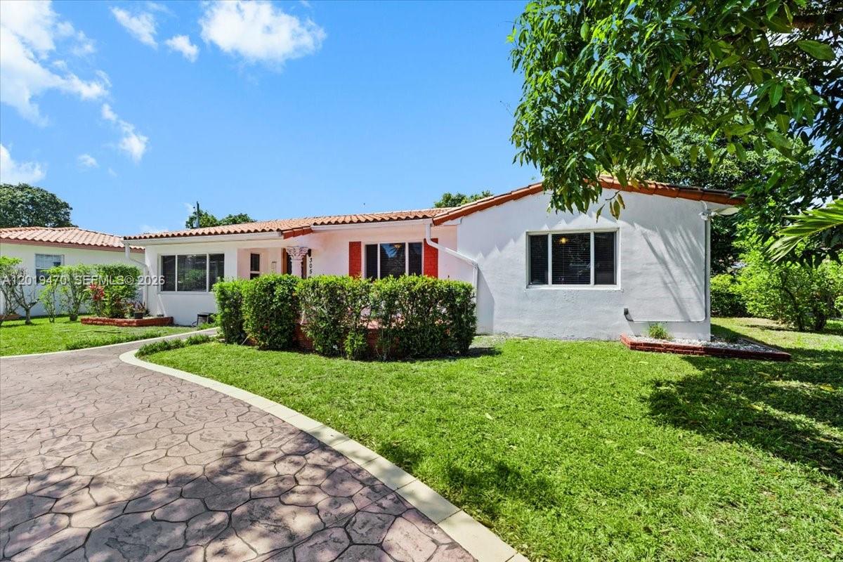 305 NW 111th St Miami Shores, FL 33168