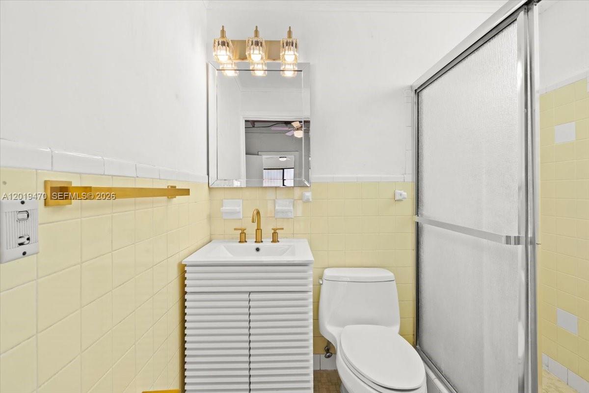 305 NW 111th St Miami Shores, FL 33168