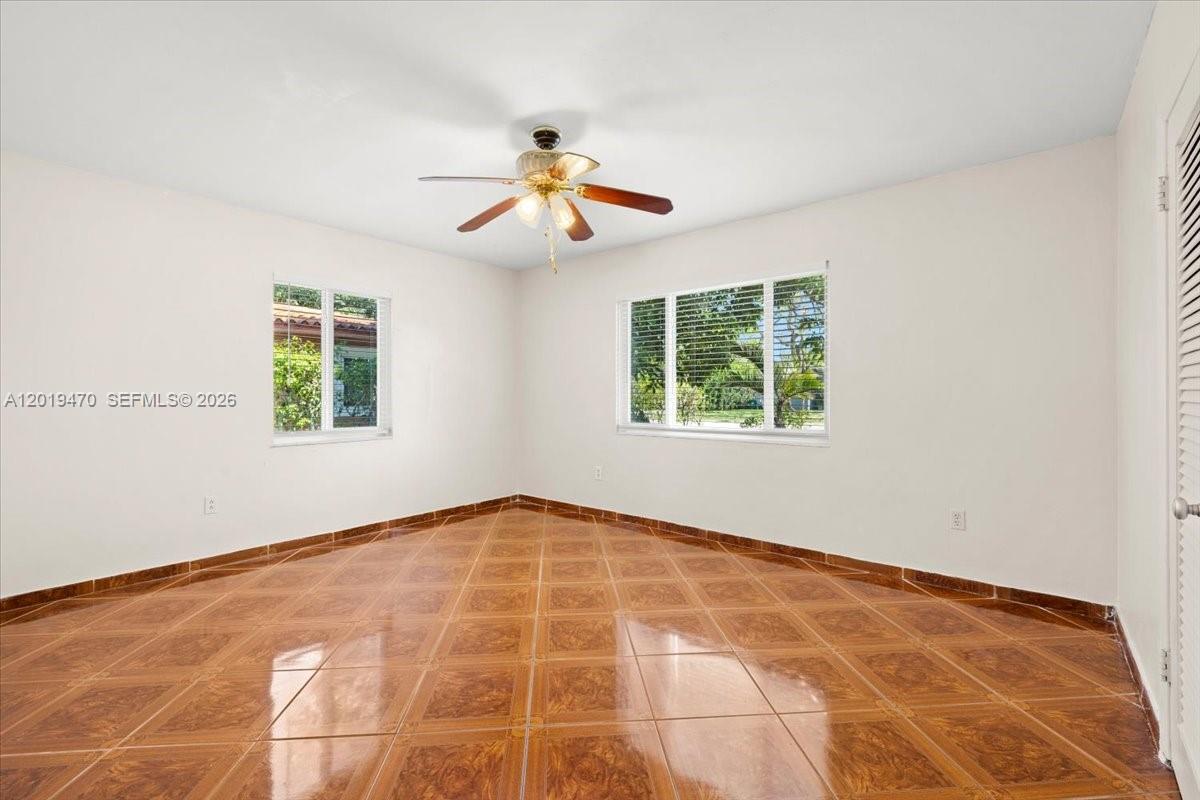 305 NW 111th St Miami Shores, FL 33168